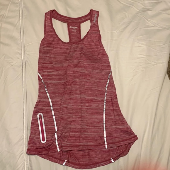 ✨BRAND NEW ✨Reebok Workout Top - Picture 1 of 2